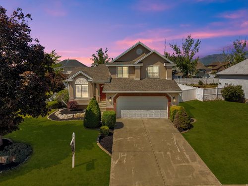 79 E 1720 N, Layton, UT, 84041-2933 | Card Image