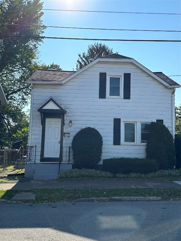 3602 Maple Street, For Sale in Erie Zoocasa