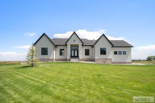 1698 S 4000 W, Rexburg, ID, 83440-3682 | Card Image
