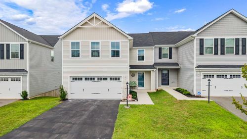 141 Robinia Road, Lynchburg, VA, 24501 | Card Image