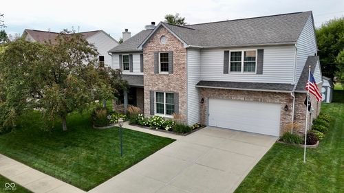 7827 Whitaker Valley Blvd, Indianapolis, IN, 46237-8533 | Card Image