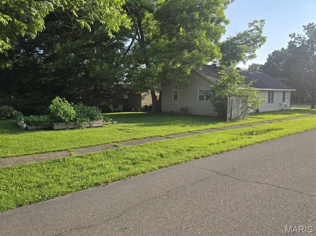 730 N Walnut St, House other with 4 bedrooms, 2 bathrooms and null parking in Dexter MO | Image 22