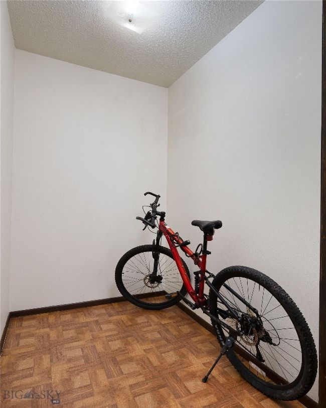 Extra room | Image 16