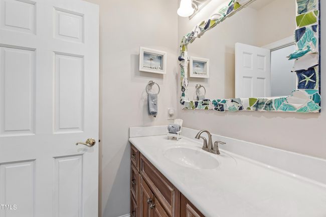 Bathroom02B | Image 35