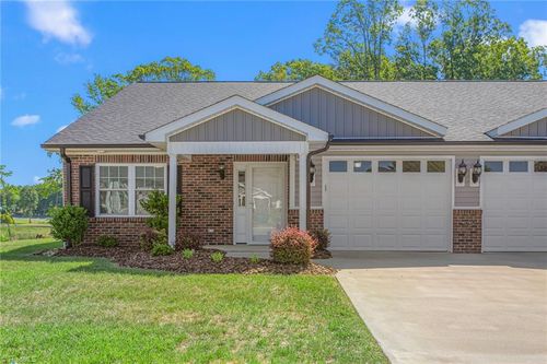 131 Whitley St, Asheboro, NC, 27205-6048 | Card Image
