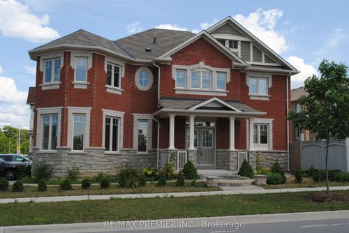 1 Poulias Ave, Richmond Hill, ON, L4E4X5 | Card Image