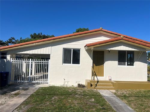 395 Ne 112th St, Miami, FL, 33161-7115 | Card Image