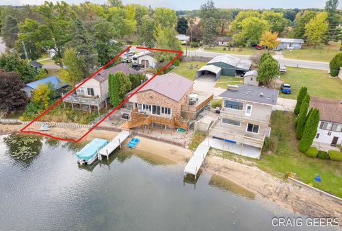 435 S Rock Lake Dr, Vestaburg, MI, 48891-9447 | Card Image