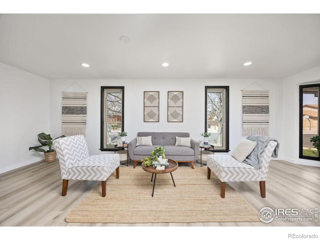 Living Area | Image 5