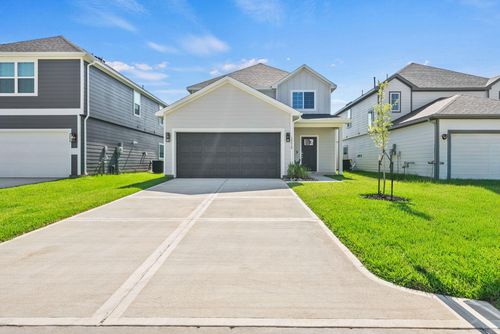 13412 Yellow Perch Dr, Conroe, TX, 77384-2325 | Card Image