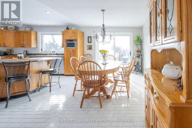 2112 Schutt Rd, House other with 3 bedrooms, 3 bathrooms and 6 parking in Palmer Rapids ON | Image 20