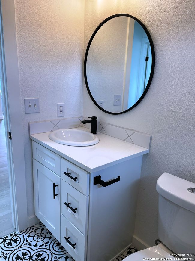 620 W Euclid Ave, House other with 2 bedrooms, 1 bathrooms and null parking in San Antonio TX | Image 17