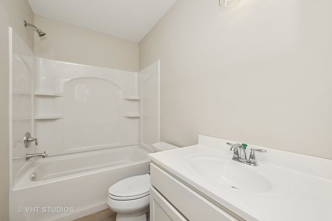 3515 Kings Lair Dr, House other with 3 bedrooms, 3 bathrooms and 2 parking in Spring Grove IL | Image 19