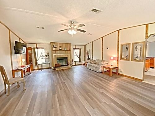 193 Sw Fox Pl, Fort White, FL, 32038-2421 | Card Image