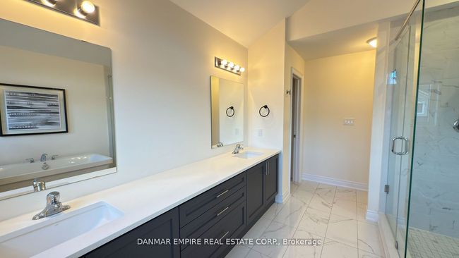 6 Hiawatha Crt, House attached with 3 bedrooms, 4 bathrooms and 1 parking in Vaughan ON | Image 20