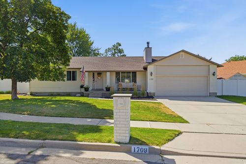 1709 Sunrise Meadow Dr, Sandy, UT, 84093 | Card Image