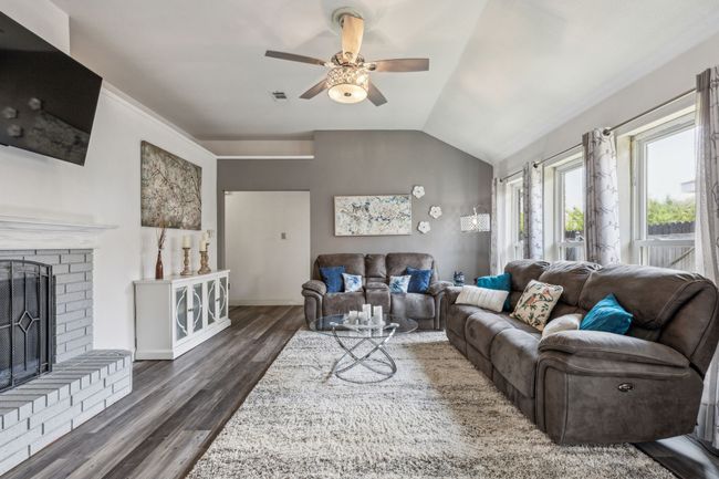 10508 Aransas Dr, House other with 3 bedrooms, 2 bathrooms and null parking in Fort Worth TX | Image 9