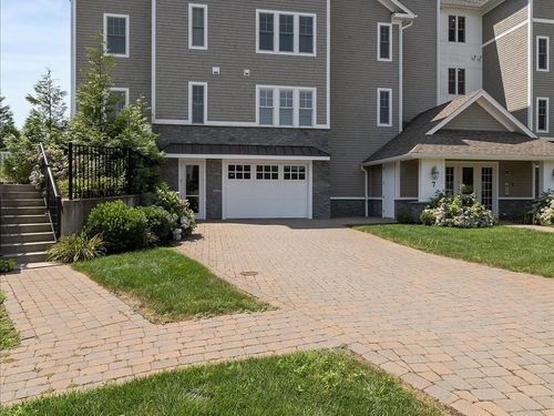 d101-7 Compass Way, Westerly, RI, 02891-6306 | Card Image