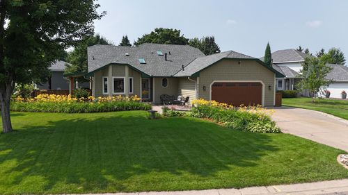 9217 Woodhall Bay N, Brooklyn Park, MN, 55443-1623 | Card Image