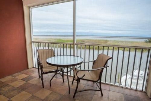 308-329 Water St, Apalachicola, FL, 32320-1427 | Card Image