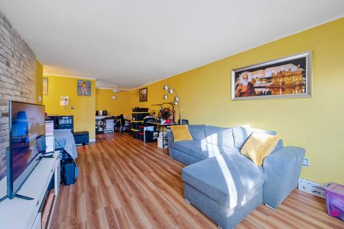 325-11806 88 Ave, Delta, BC, V4C3C5 | Card Image