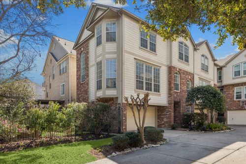 2626 Commonwealth St, Houston, TX, 77006-2609 | Card Image