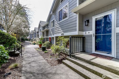 i-19905 4th Ave Ne, Poulsbo, WA, 98370-7587 | Card Image