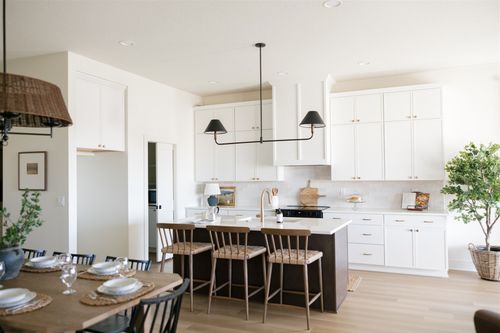 293 S Marigold Ave, West Des Moines, IA, 50266-6768 | Card Image