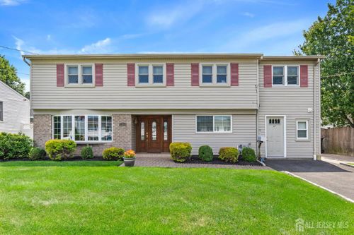21 Stoneybrook Dr, Old Bridge, NJ, 08857-1645 | Card Image