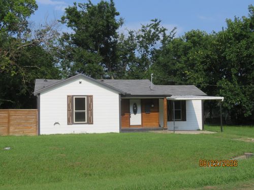 705 S Patterson St, Campbell, TX, 75422-2819 | Card Image