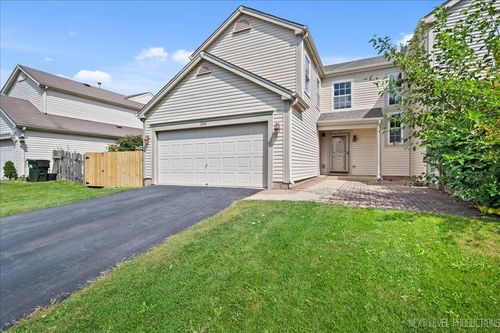 136 Horizon Cir, Carol Stream, IL, 60188-1600 | Card Image