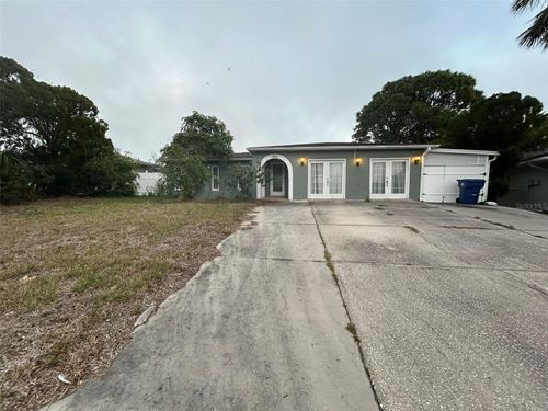 6947 Bottle Brush Dr, PORT RICHEY, FL, 34668-6807 | Card Image
