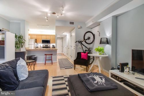 638-631 D St Nw, WASHINGTON, DC, 20004-2938 | Card Image