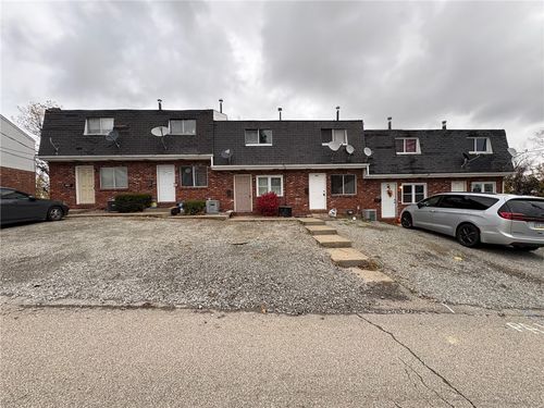 335-345 Dersam St, Mckeesport, PA, 15133-3509 | Card Image