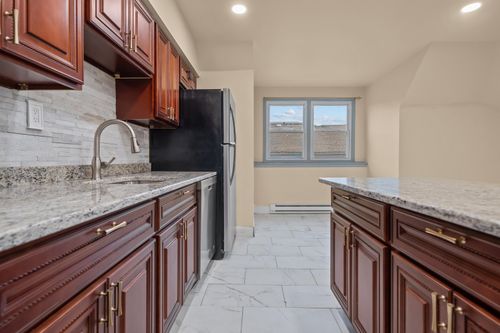 apt-3-3311 Pleasant Ave, Union City, NJ, 07087-5800 | Card Image