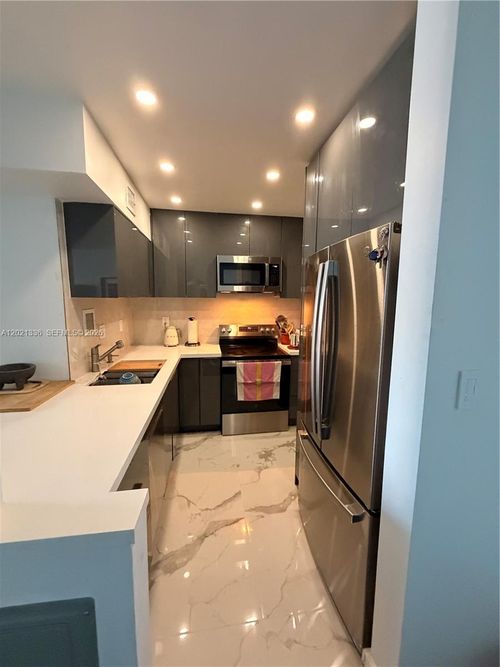 1431-1200 W Ave 1431, Miami Beach, FL, 33139 | Card Image