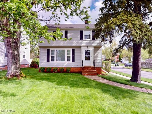 4855 Westbourne Rd, Lyndhurst, OH, 44124-2342 | Card Image