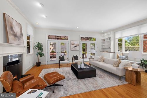 4561 Macarthur Blvd Nw, WASHINGTON, DC, 20007-4253 | Card Image