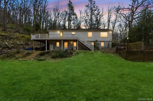 27 Arden Dr, Garrison, NY, 10524-3227 | Card Image