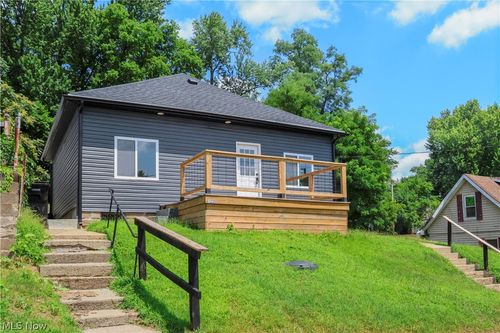 1235 Swingle St, Zanesville, OH, 43701-4414 | Card Image