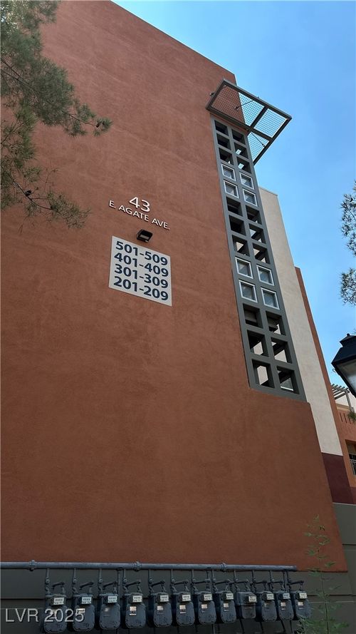 203-43 E Agate Ave, Las Vegas, NV, 89123-6081 | Card Image