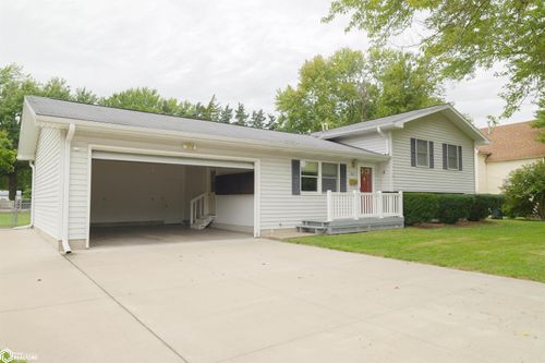 1407 Perkins Ave, Burlington, IA, 52601-3230 | Card Image