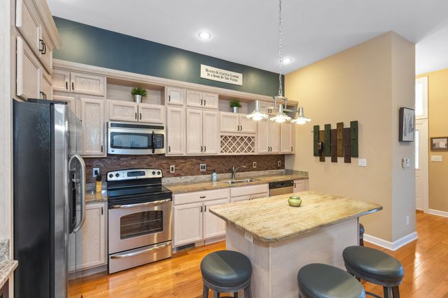 221 N Townsend St, Condo with 2 bedrooms, 2 bathrooms and null parking in New Buffalo MI | Image 9