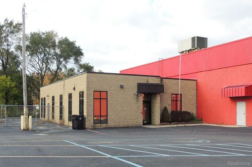 4210 13th St, Wyandotte, MI, 48192-7003 | Card Image