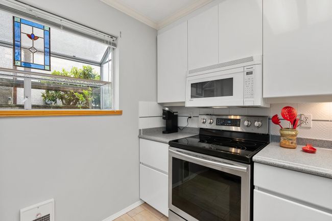 3612 Bering Avenue, House other with 3 bedrooms, 2 bathrooms and 3 parking in Vancouver BC | Image 7