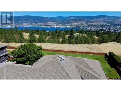 1893 Sandstone Dr, House other with 3 bedrooms, 2 bathrooms and 2 parking in Penticton BC | Image 2