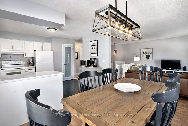 33 Blake St, House other with 3 bedrooms, 2 bathrooms and 2 parking in Meaford ON | Image 4