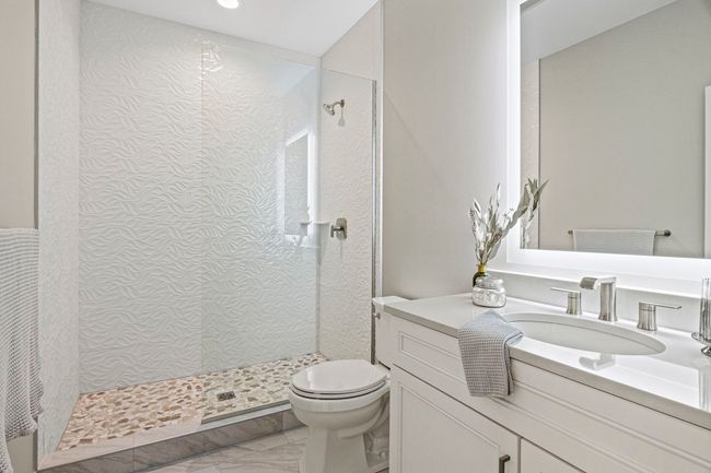 Hall Bathroom - High End Finishes | Image 10
