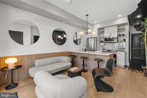 4-1014 1/2 17th Pl Ne, WASHINGTON, DC, 20002-8483 | Card Image