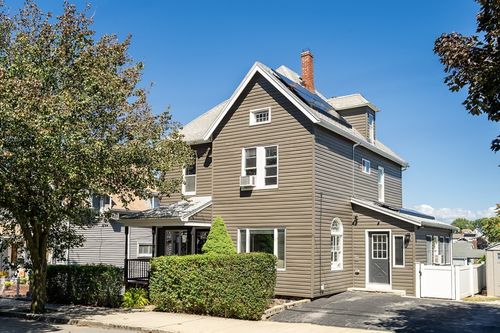 34 Oakland Ave, Everett, MA, 02149-3918 | Card Image